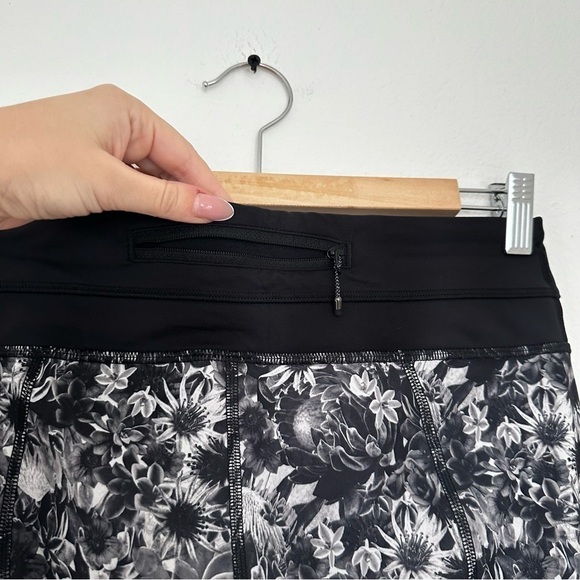 Lululemon Run Inspire Crop Leggings Flowabunga Floral Black Gray Size 6 Women’s - Picture 5 of 9